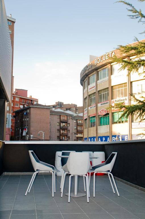 Bbk Bilbao Good Hostel Экстерьер фото