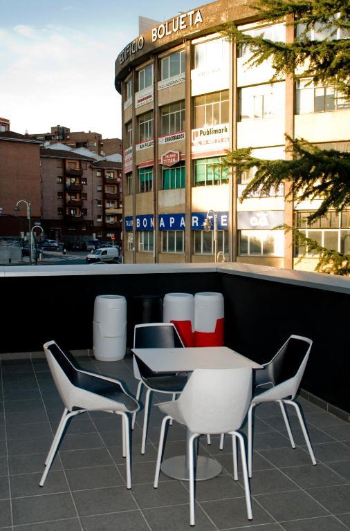 Bbk Bilbao Good Hostel Экстерьер фото