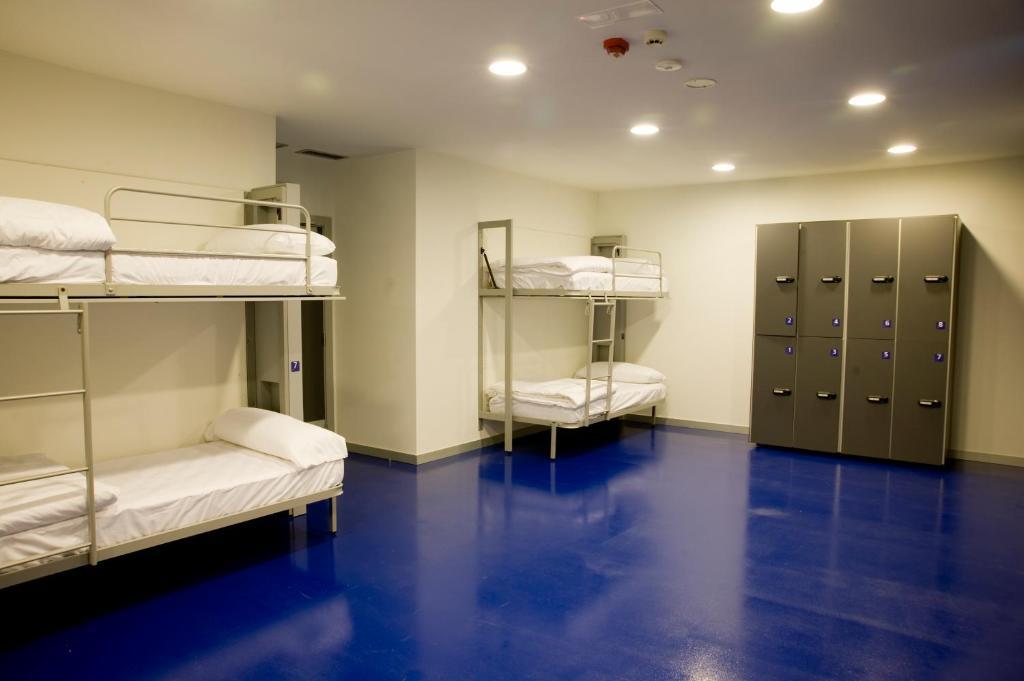 Bbk Bilbao Good Hostel Номер фото