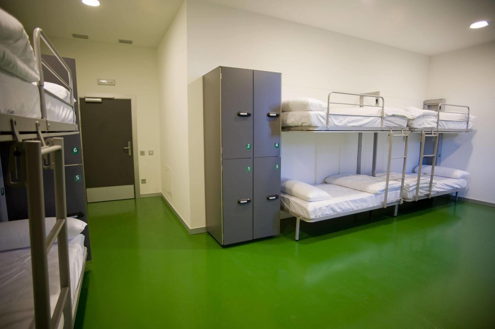 Bbk Bilbao Good Hostel Экстерьер фото