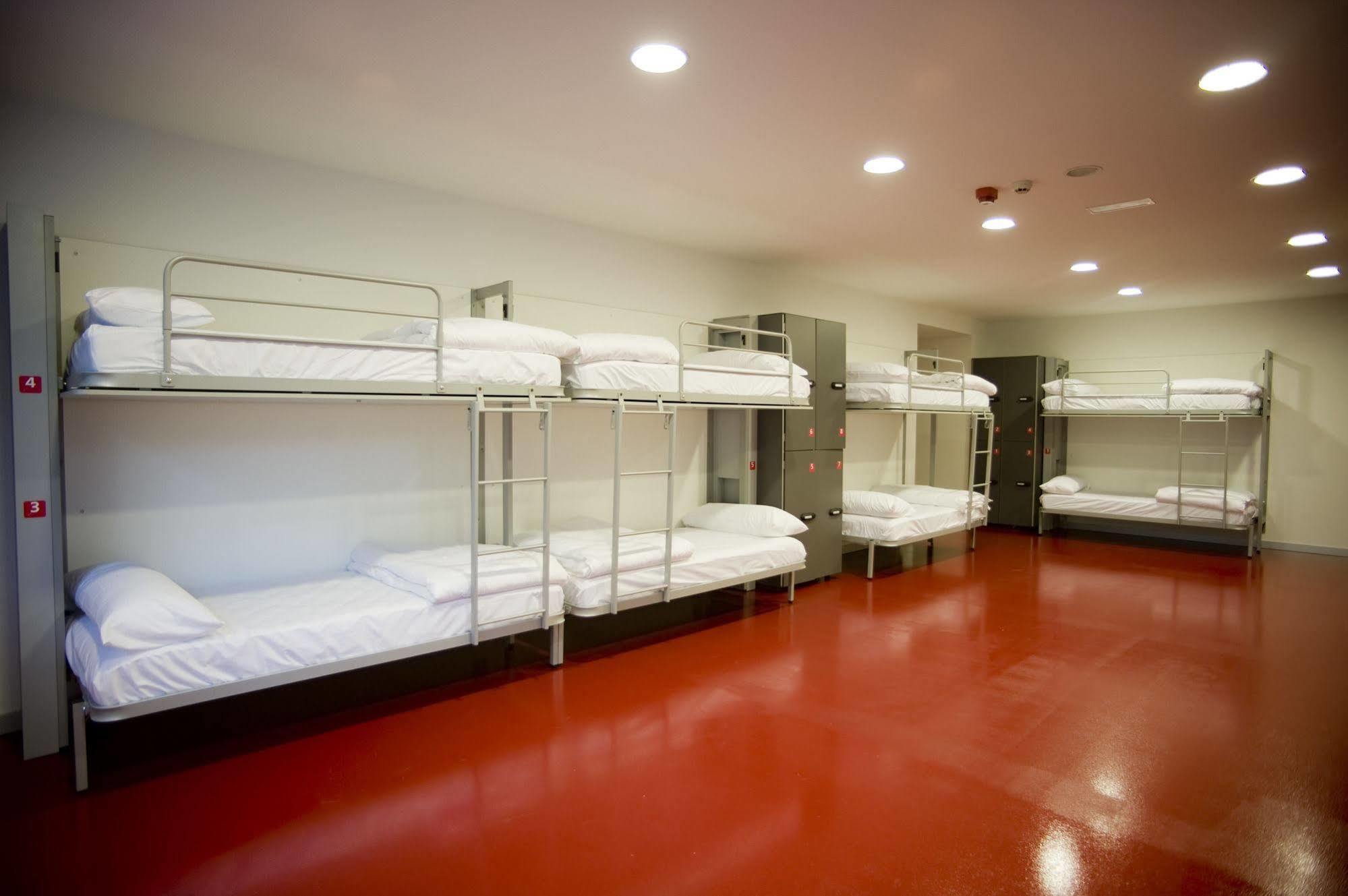 Bbk Bilbao Good Hostel Экстерьер фото