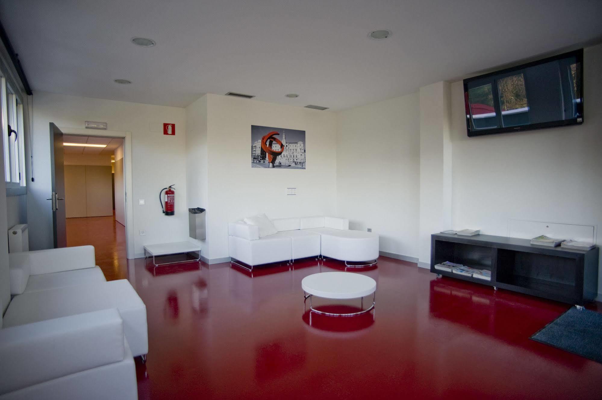 Bbk Bilbao Good Hostel Экстерьер фото